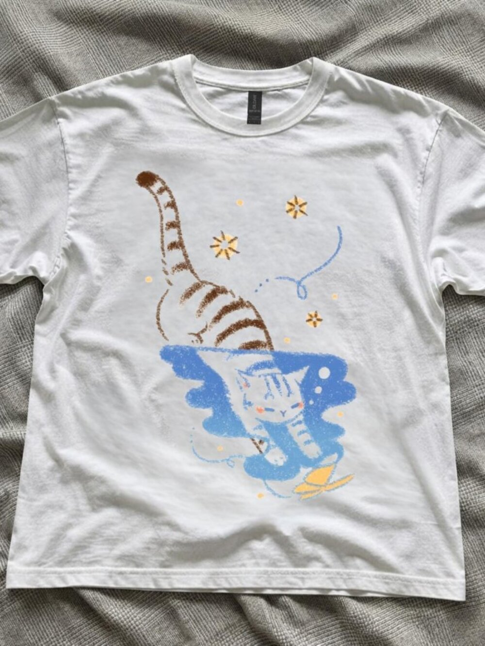 Cute Diving Cat Swimming Blue Water White Tee Reprinted
